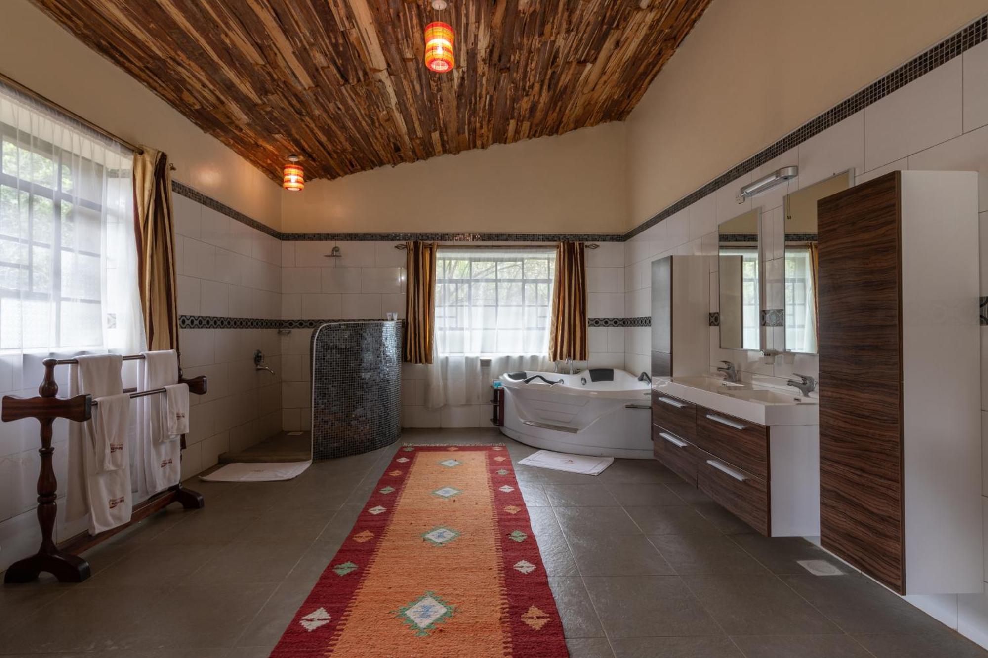 Naivasha Kongoni Lodge - Lakefront Getaway מראה חיצוני תמונה